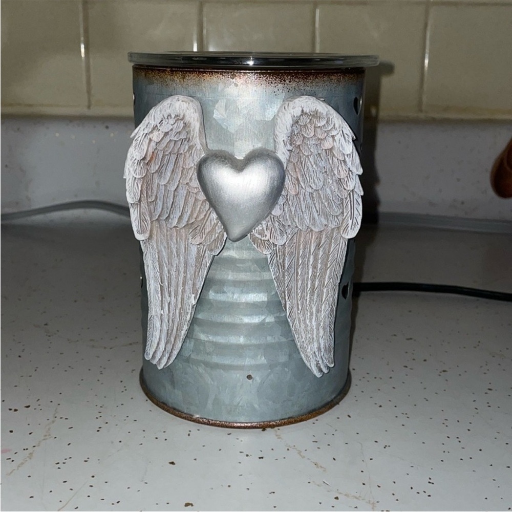 Scentsy Angel Wings Warmer - Picture 2 of 10